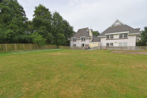 Communal Garden- click for photo gallery